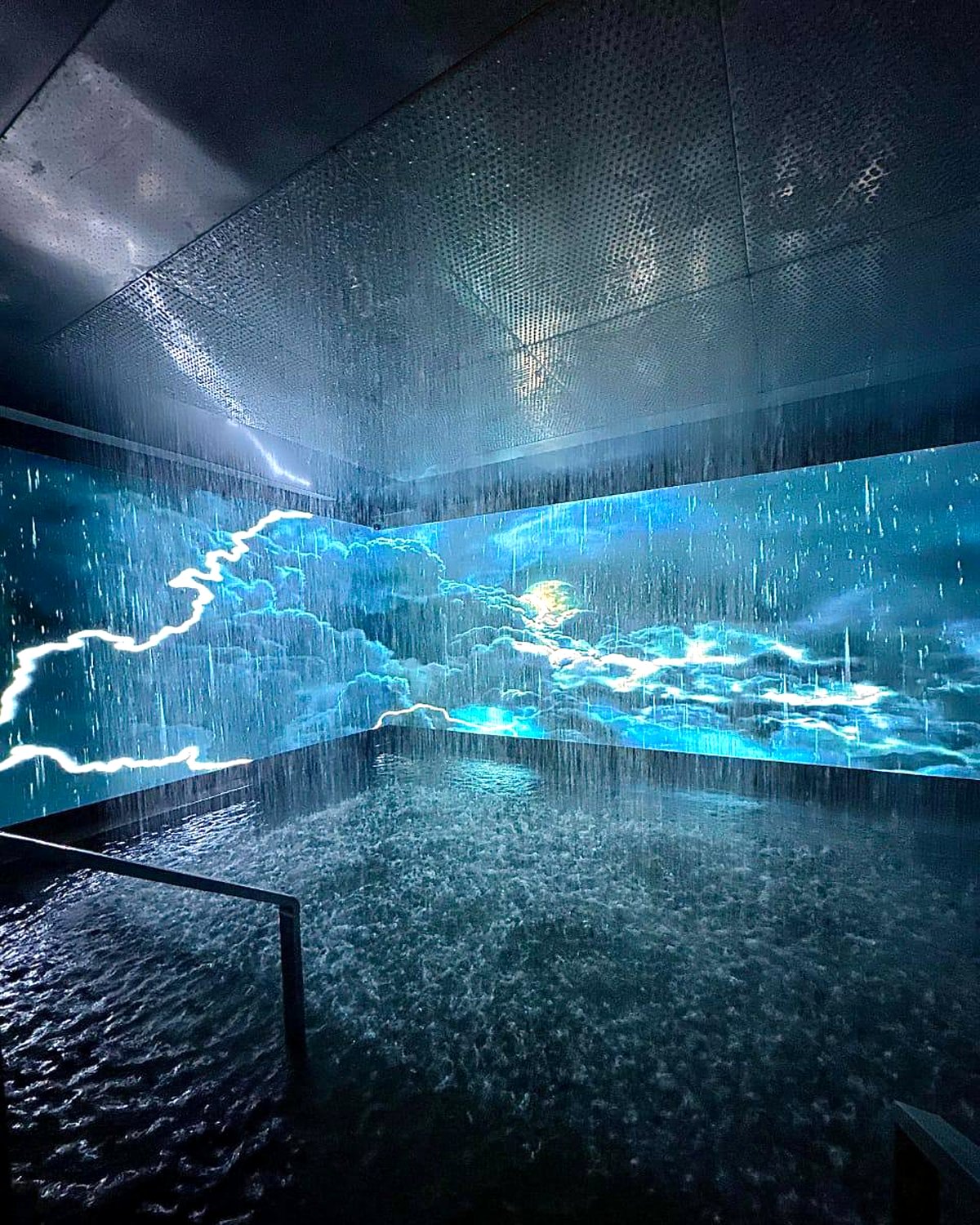 沉浸式雨療
